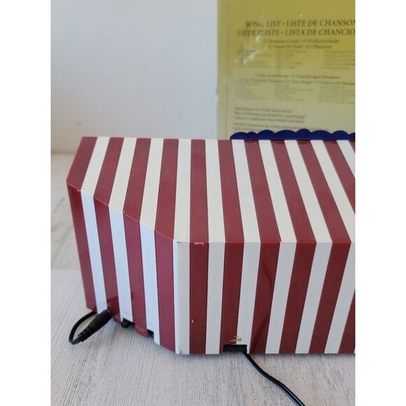 Mr Christmas Gold Label World Fair bump and go 2005 animated Musical - Picture 16 of 16